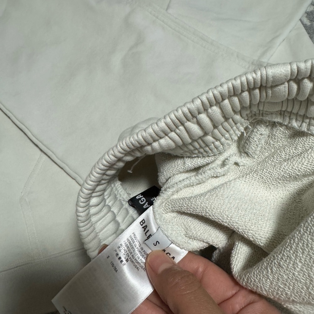 Balenciaga Off White Sweatpants and Hoodie - Picture 4 of 10